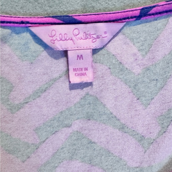 Lilly Pulitzer Cara Dress Medium Pop Pink I Got Lucky Chevron Dolman Sleeve Mini - Picture 6 of 10